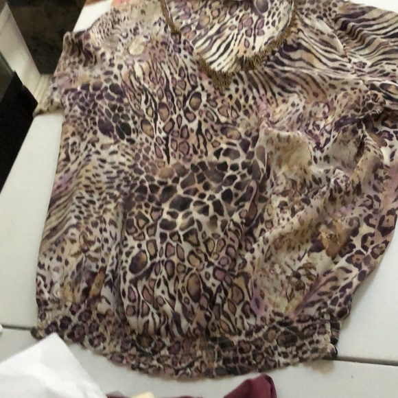 Chico’s size XL silk animal print semi  sheer top w/beading  Chicos size 3 - Picture 2 of 13